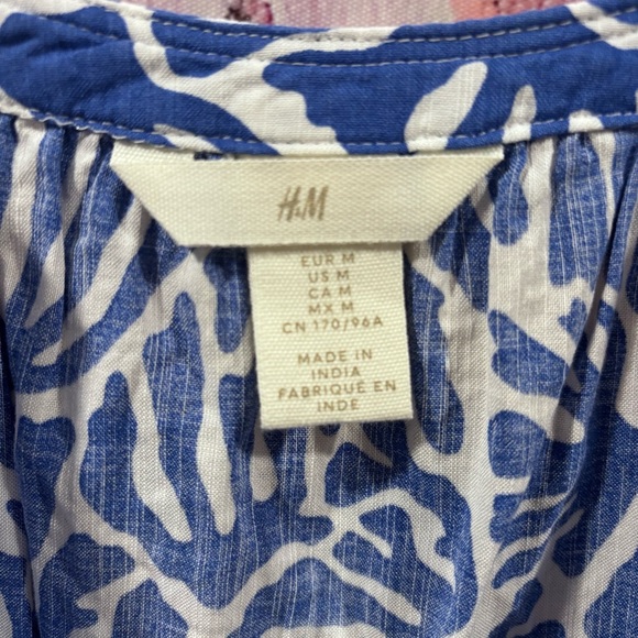 H&M Blue and White Patterned Blouse M - Picture 2 of 4